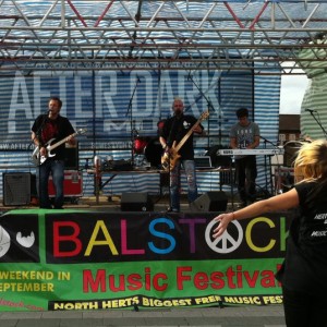 BALSTOCK 2011 - Billy Skins 5th on the High Street / After Dark stage