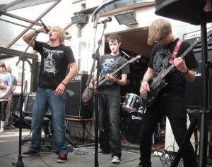 BALSTOCK 2011 - Behind Pandora at The White Lion