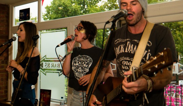 Acoustic acts – Roxy Searle, Owen Stephen, Steph Scott and Cara Beard.